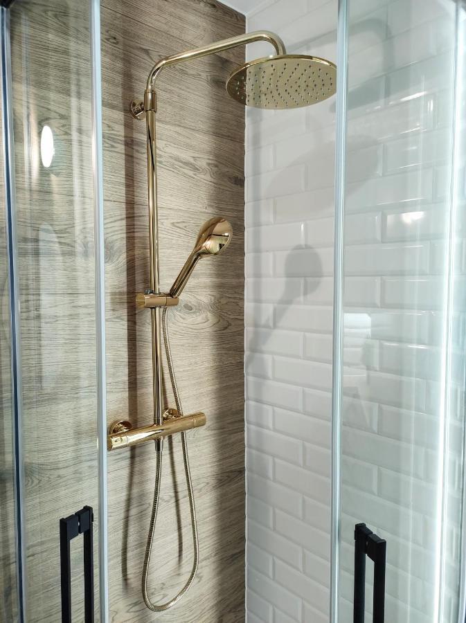 Cozy And Great Location By Cooee Apartments Varsovia Exterior foto